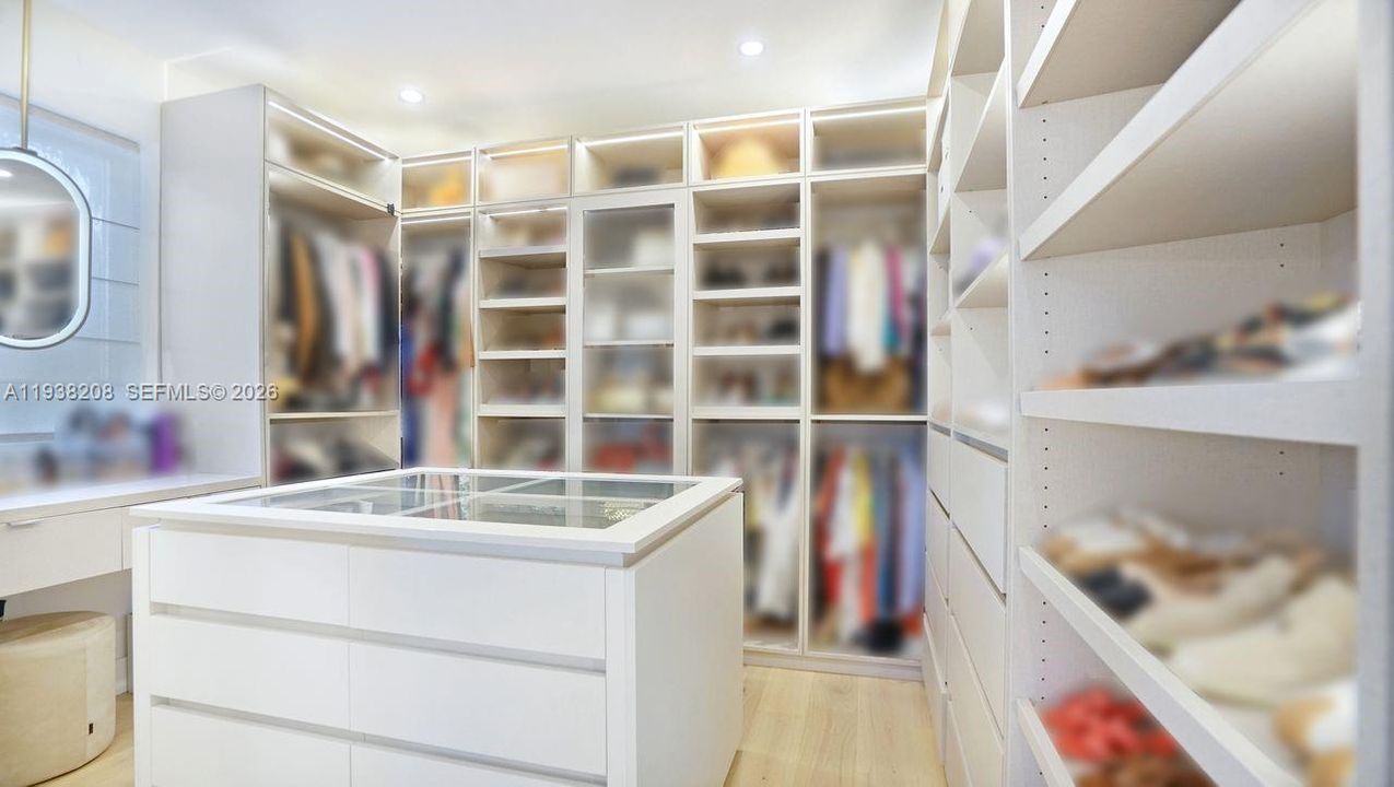 En Renta: $15,000 (4 camas, 4 baños, 3360 Pies cuadrados)