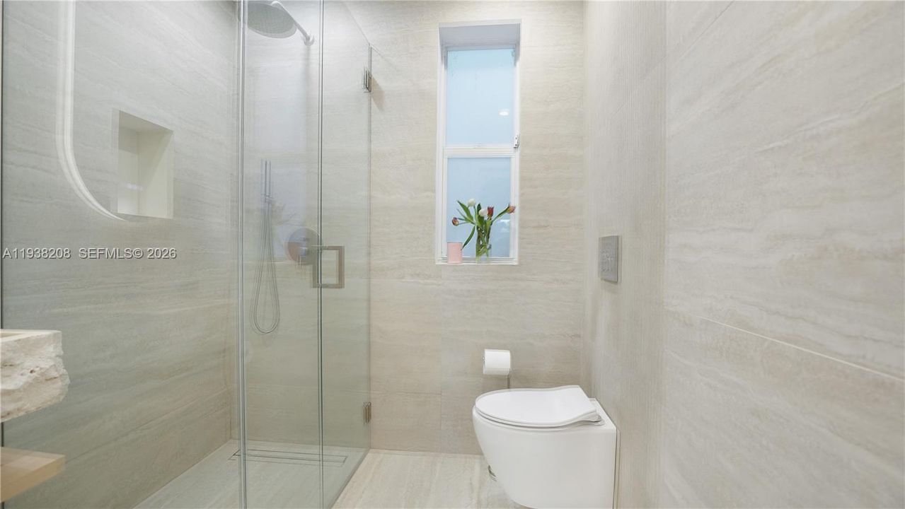 En Renta: $15,000 (4 camas, 4 baños, 3360 Pies cuadrados)