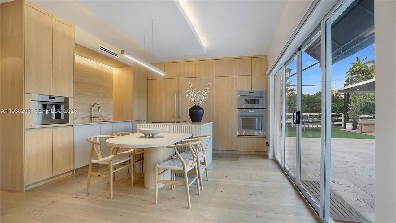 En Renta: $15,000 (4 camas, 4 baños, 3360 Pies cuadrados)