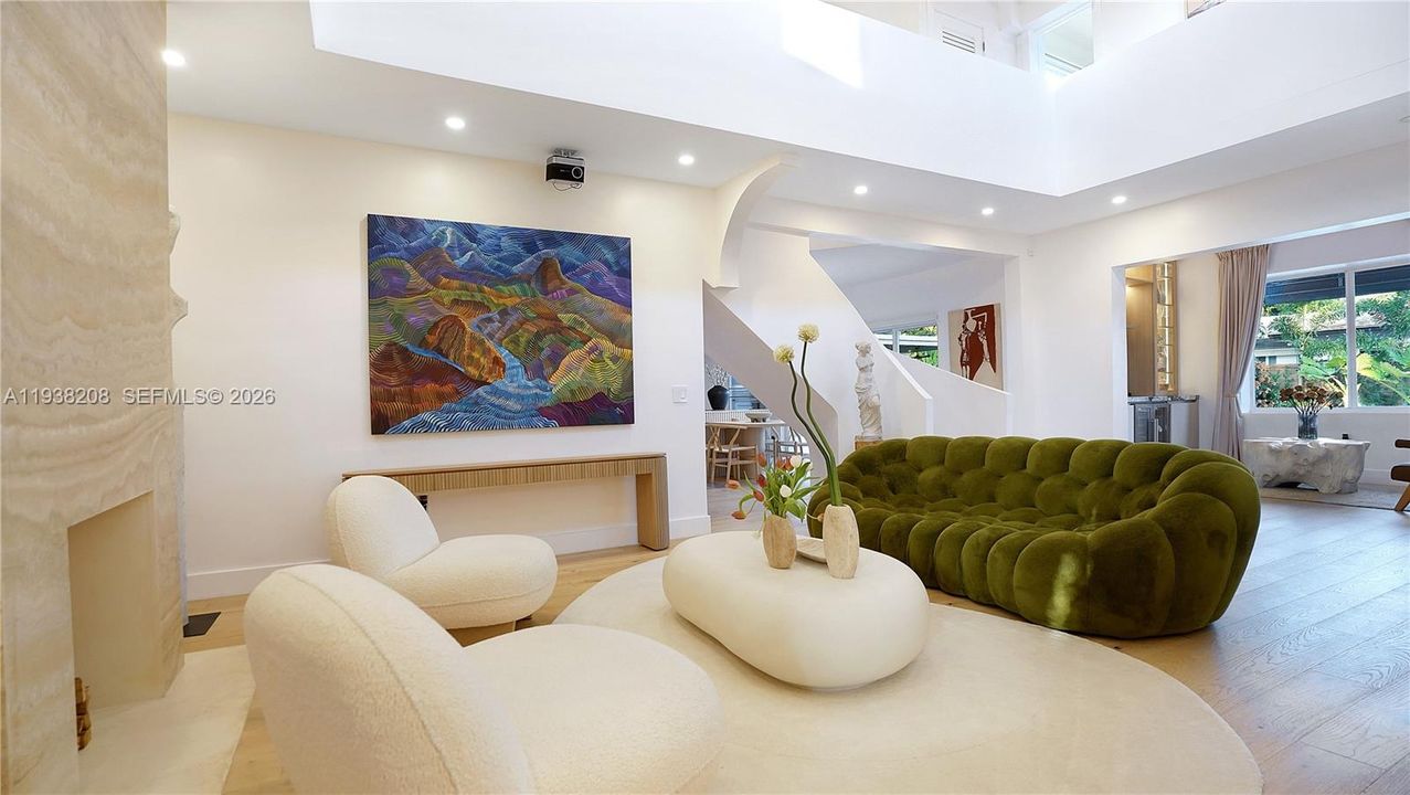 En Renta: $15,000 (4 camas, 4 baños, 3360 Pies cuadrados)