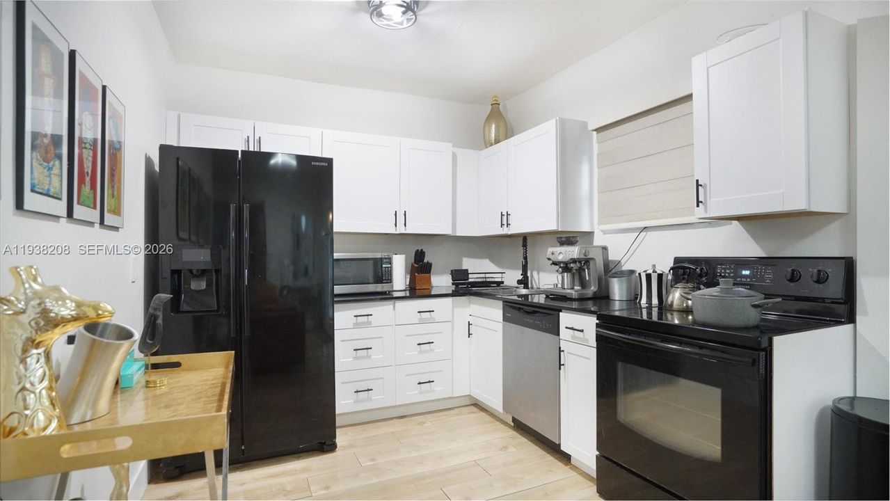 En Renta: $15,000 (4 camas, 4 baños, 3360 Pies cuadrados)