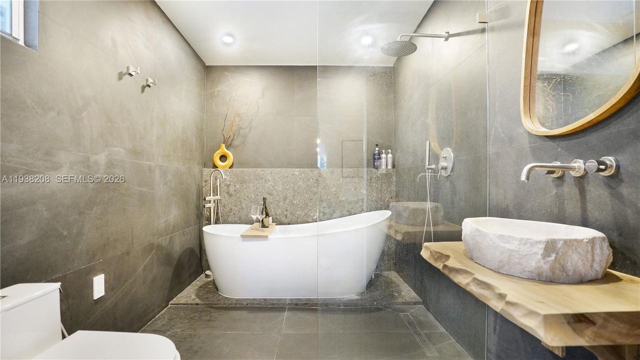 En Renta: $15,000 (4 camas, 4 baños, 3360 Pies cuadrados)