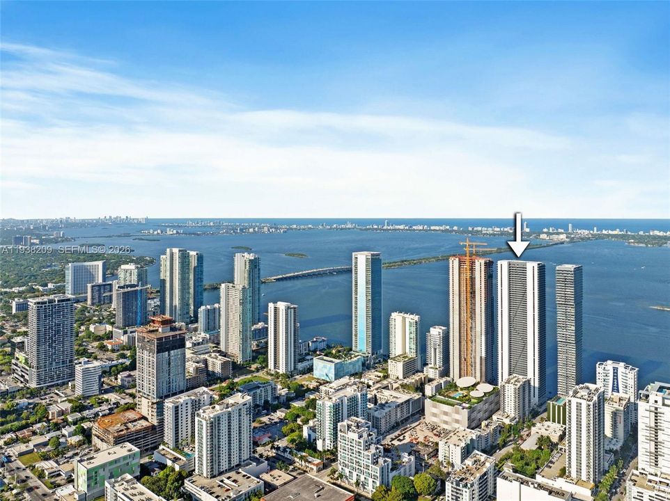 Active With Contract: $6,700 (1 beds, 2 baths, 1085 Square Feet)