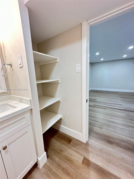 For Sale: $469,900 (3 beds, 2 baths, 1198 Square Feet)