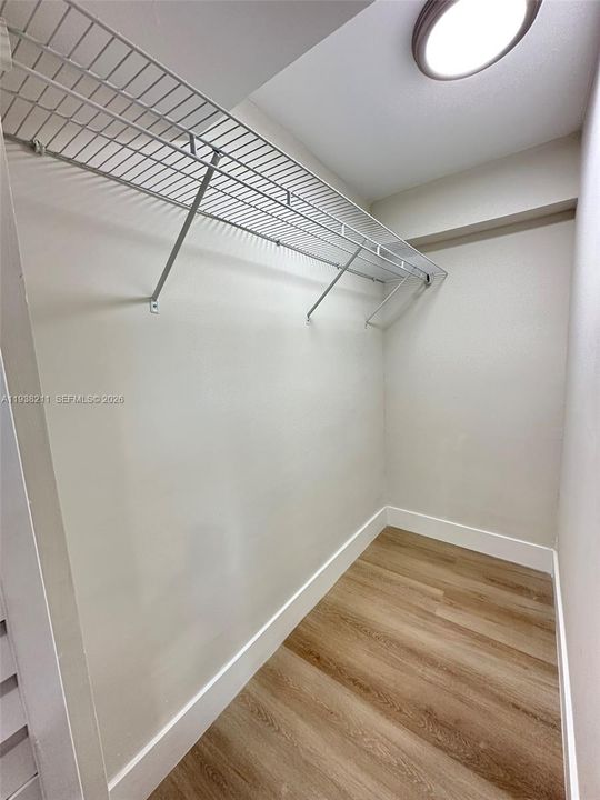 For Sale: $469,900 (3 beds, 2 baths, 1198 Square Feet)