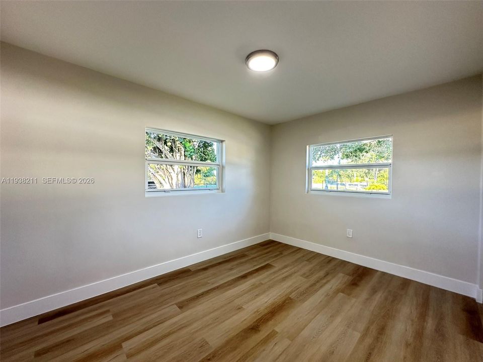 For Sale: $469,900 (3 beds, 2 baths, 1198 Square Feet)