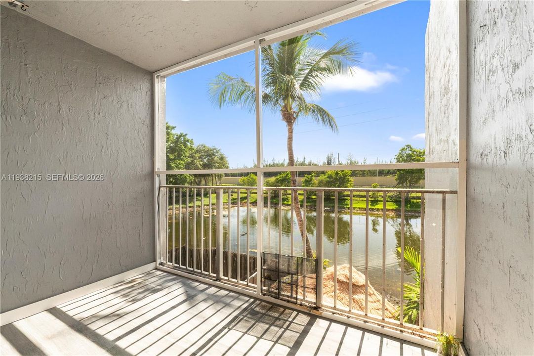 待售: $418,000 (3 贝兹, 2 浴室, 1120 平方英尺)