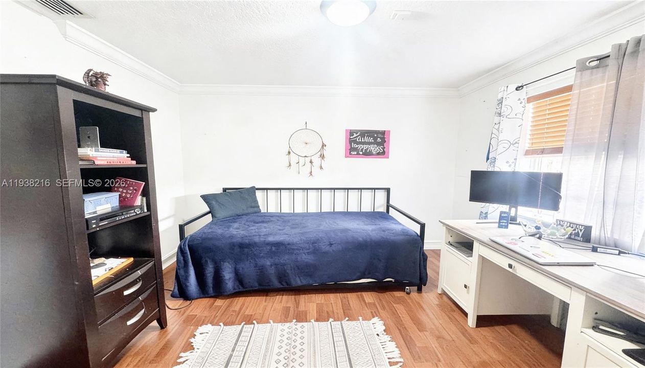 В аренду: $3,800 (3 спален, 2 ванн, 2057 Квадратных фут)