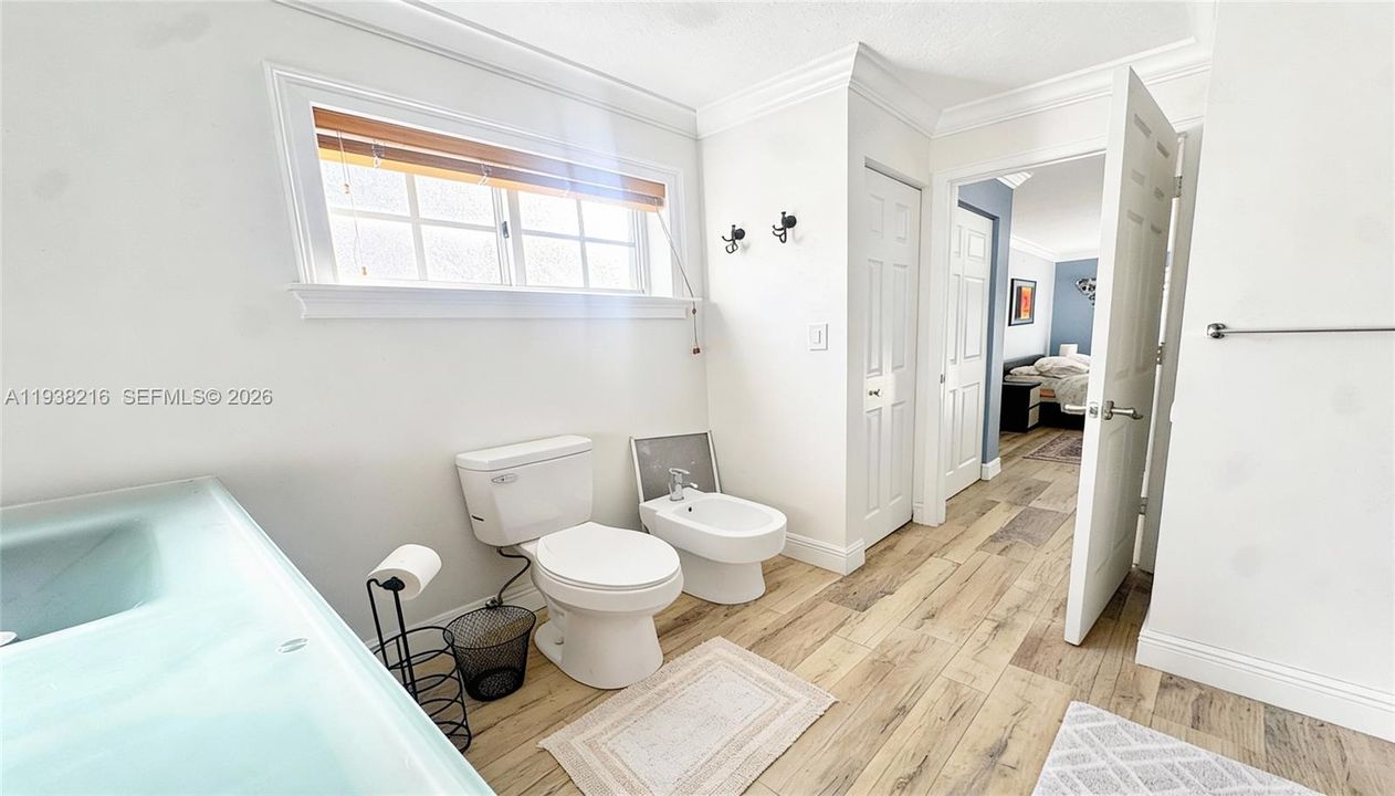 В аренду: $3,800 (3 спален, 2 ванн, 2057 Квадратных фут)