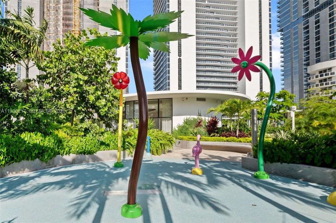 Active With Contract: $6,900 (1 beds, 2 baths, 0 Square Feet)