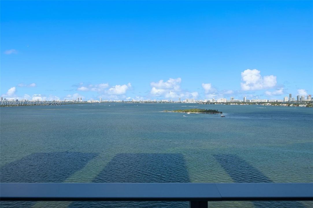 Active With Contract: $6,900 (1 beds, 2 baths, 0 Square Feet)