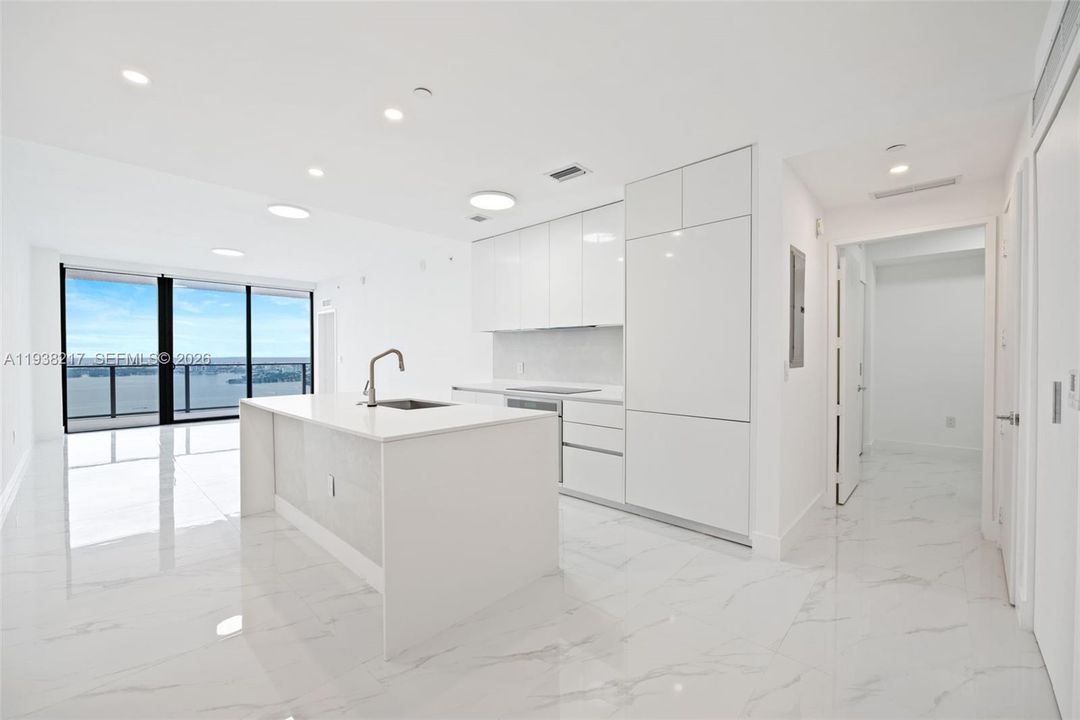 Active With Contract: $6,900 (1 beds, 2 baths, 0 Square Feet)