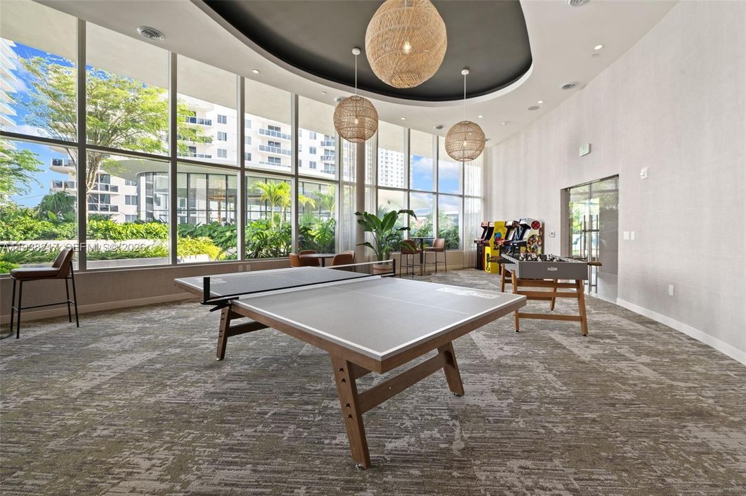 Active With Contract: $6,900 (1 beds, 2 baths, 0 Square Feet)