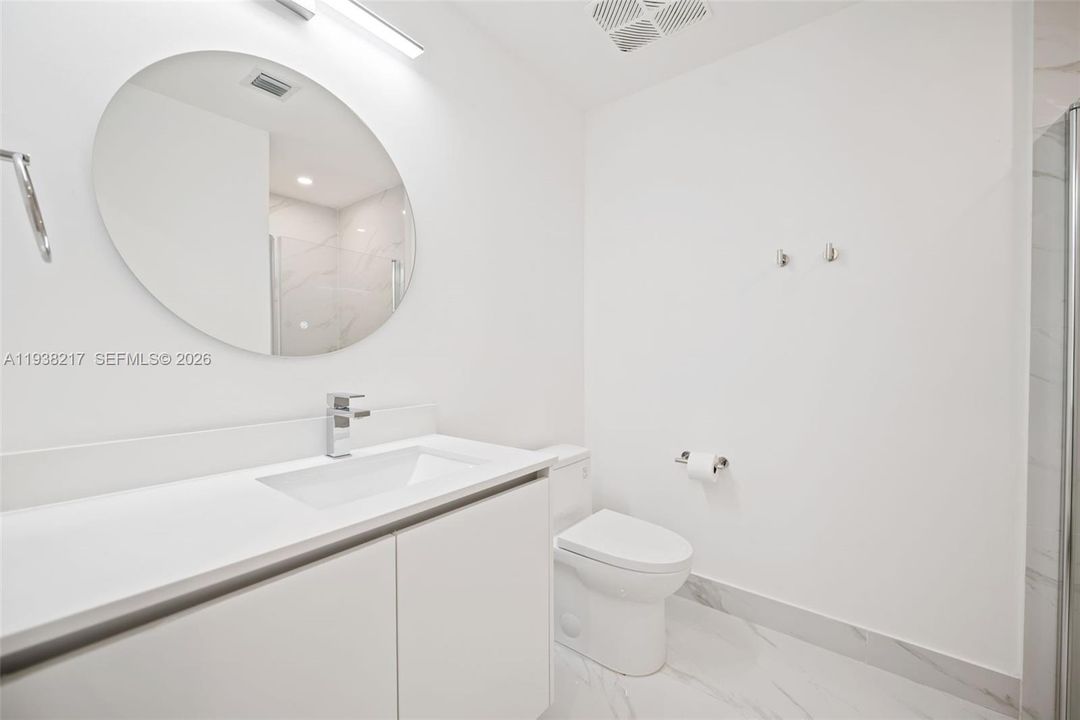 Active With Contract: $6,900 (1 beds, 2 baths, 0 Square Feet)