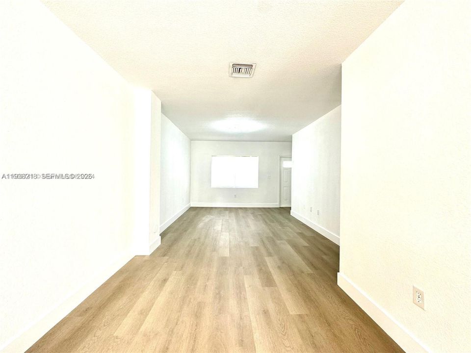 En Renta: $2,500 (3 camas, 2 baños, 1150 Pies cuadrados)