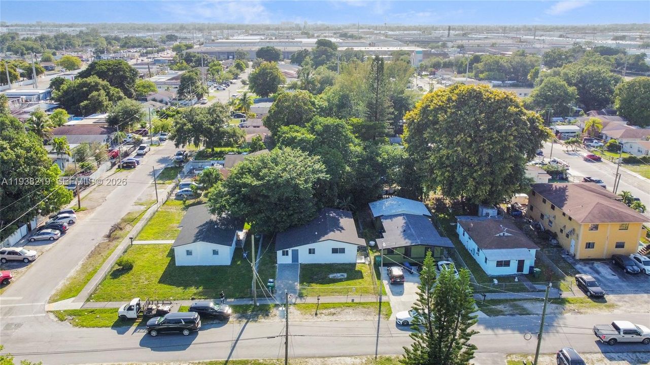 For Sale: $499,000 (3 beds, 2 baths, 1380 Square Feet)