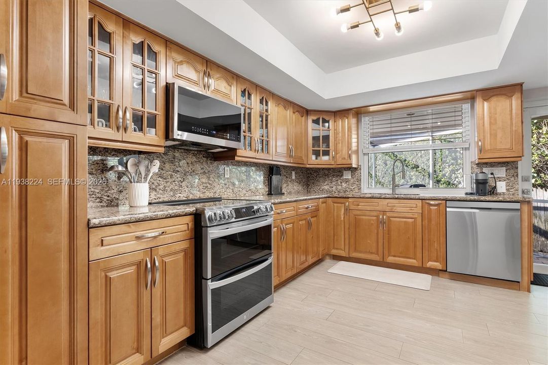 For Sale: $1,449,000 (3 beds, 3 baths, 2193 Square Feet)