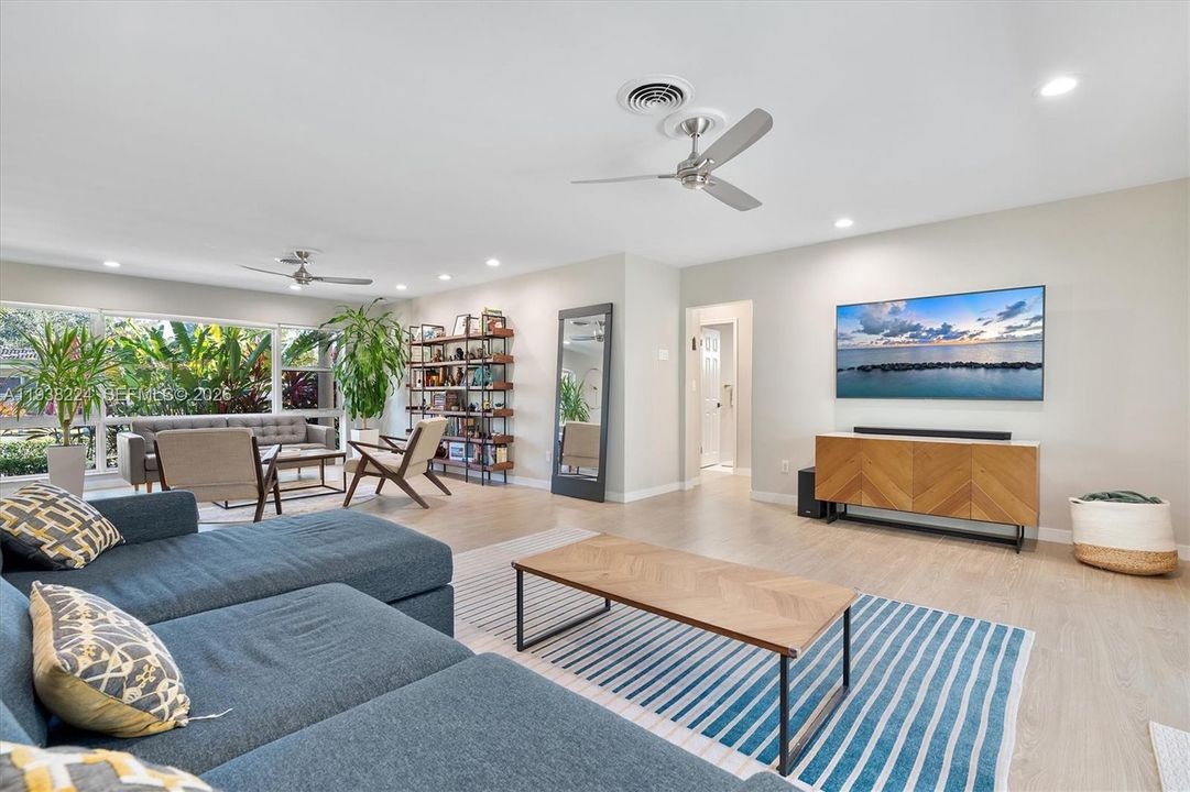 For Sale: $1,449,000 (3 beds, 3 baths, 2193 Square Feet)