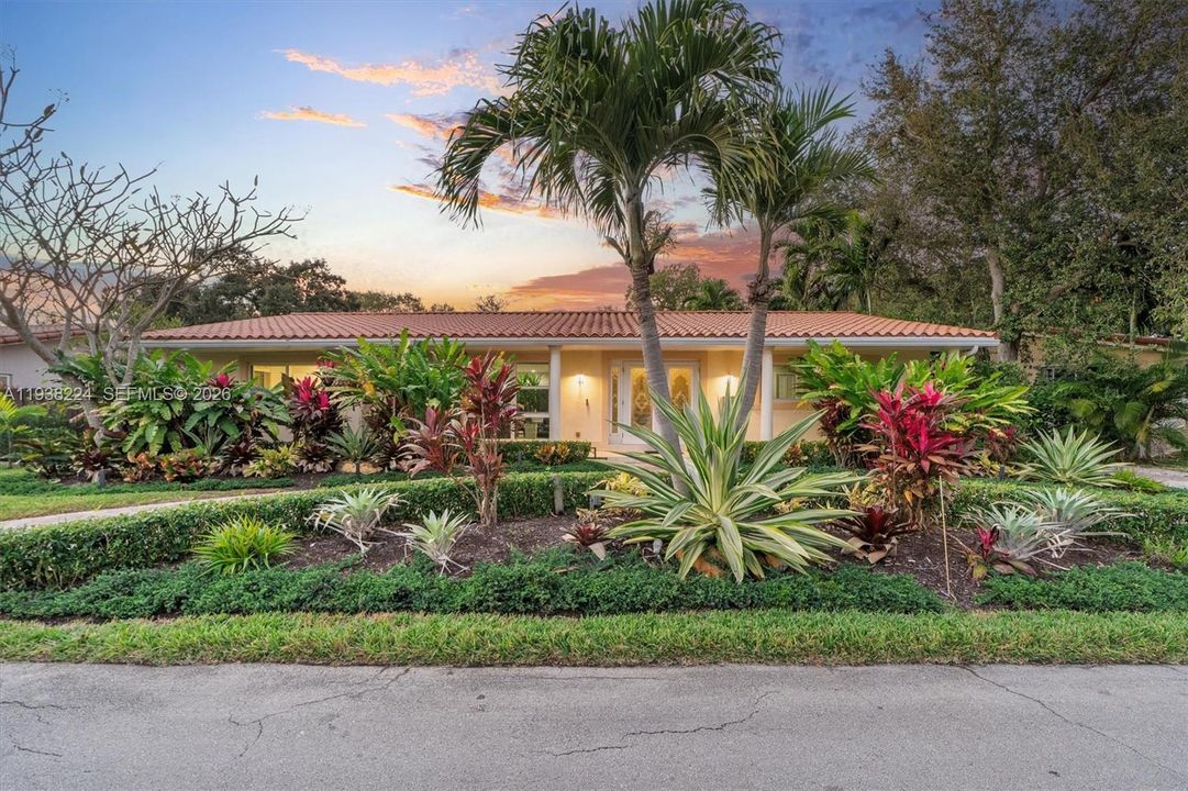 For Sale: $1,449,000 (3 beds, 3 baths, 2193 Square Feet)