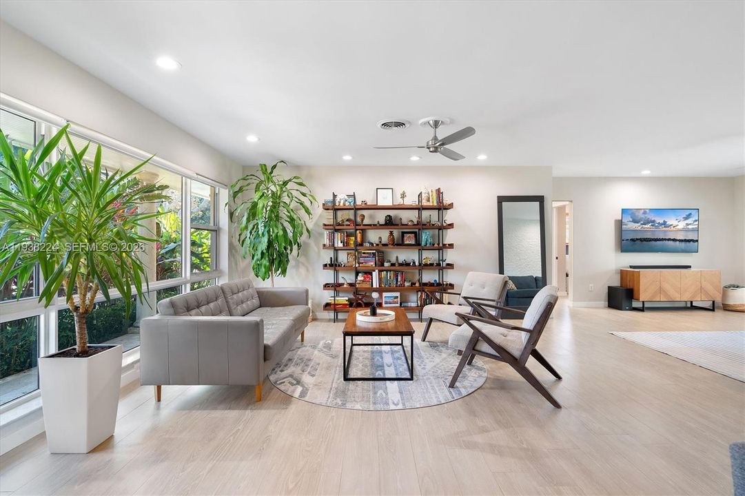 For Sale: $1,449,000 (3 beds, 3 baths, 2193 Square Feet)