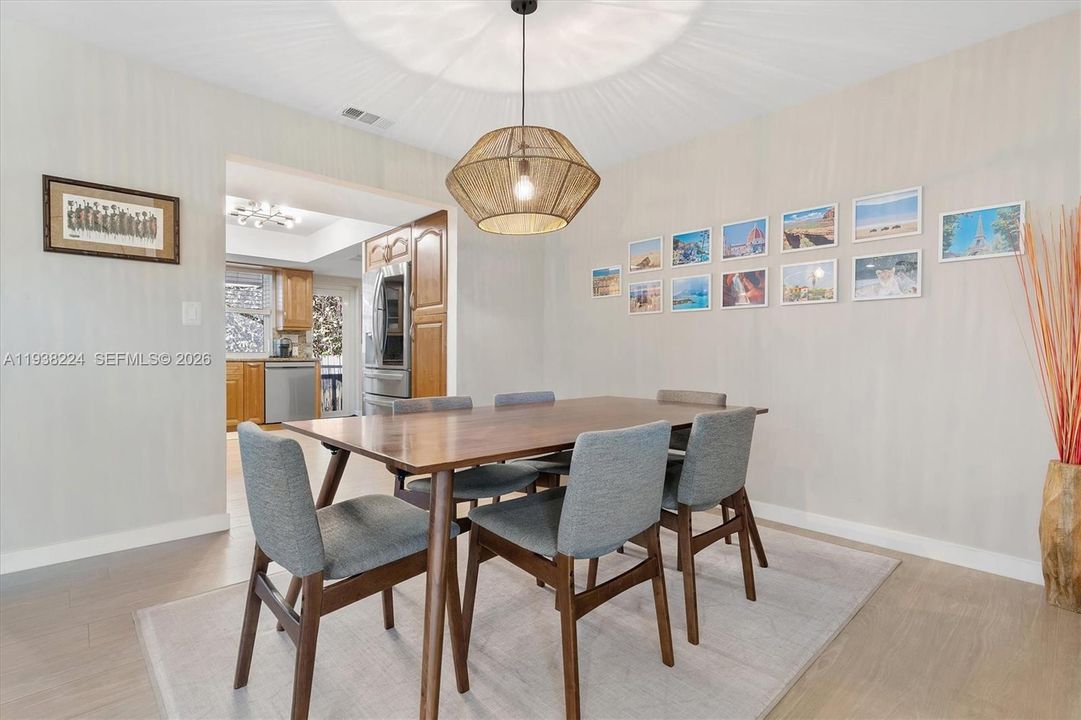 For Sale: $1,449,000 (3 beds, 3 baths, 2193 Square Feet)