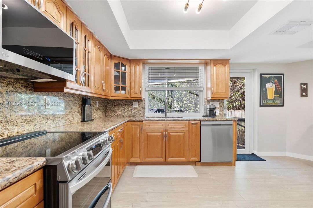 For Sale: $1,449,000 (3 beds, 3 baths, 2193 Square Feet)