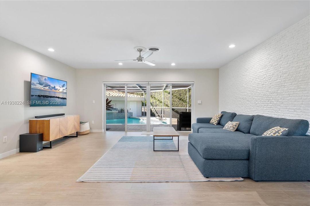 For Sale: $1,449,000 (3 beds, 3 baths, 2193 Square Feet)