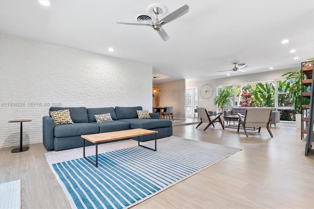 For Sale: $1,449,000 (3 beds, 3 baths, 2193 Square Feet)