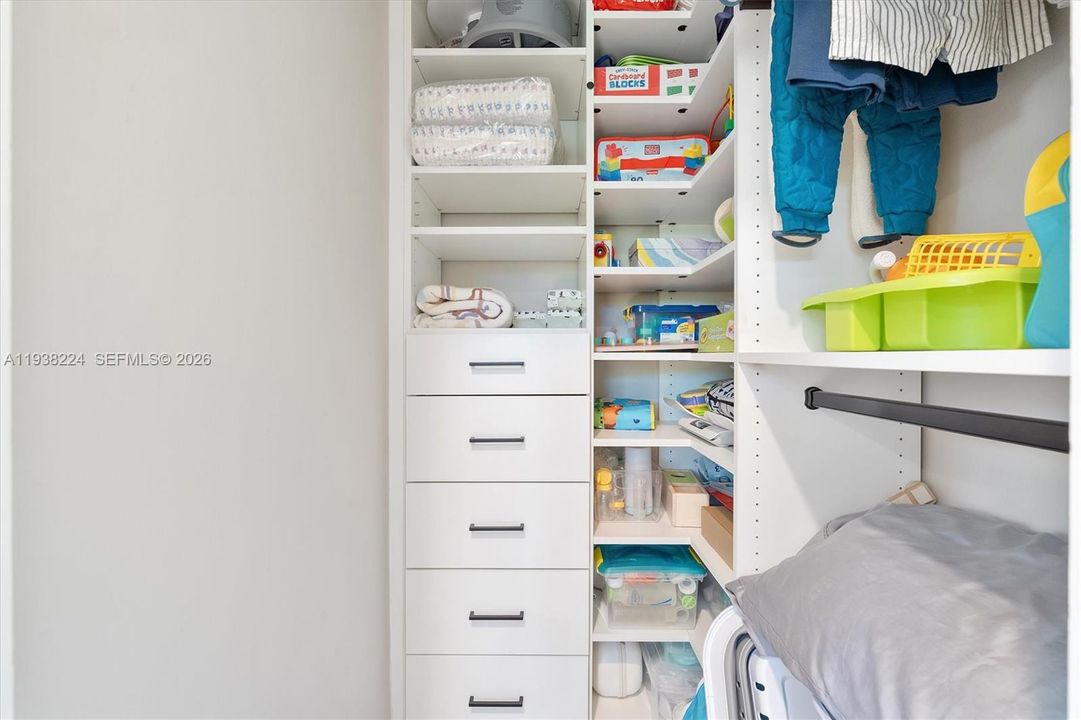 For Sale: $1,449,000 (3 beds, 3 baths, 2193 Square Feet)