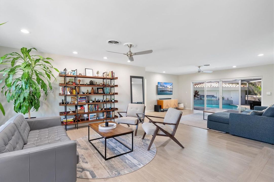 For Sale: $1,449,000 (3 beds, 3 baths, 2193 Square Feet)