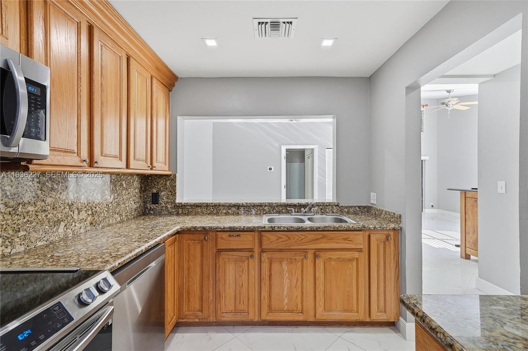 En Venta: $319,000 (2 camas, 2 baños, 1080 Pies cuadrados)