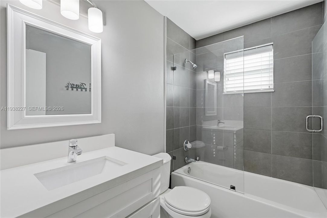 En Venta: $319,000 (2 camas, 2 baños, 1080 Pies cuadrados)