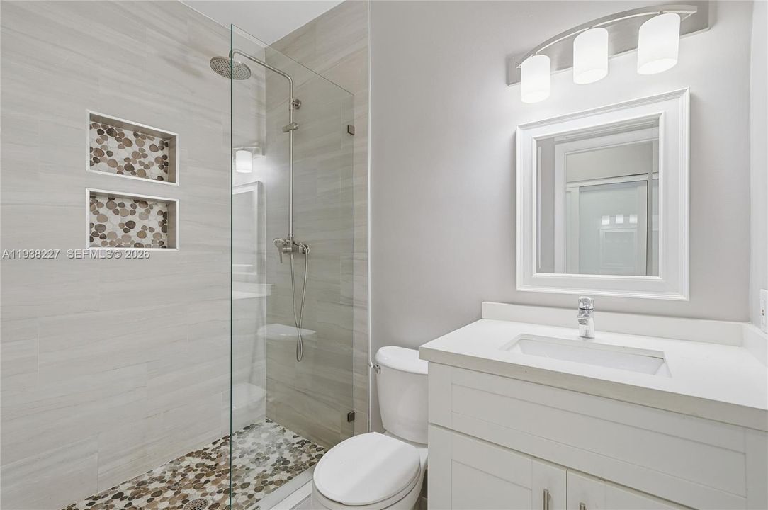 En Venta: $319,000 (2 camas, 2 baños, 1080 Pies cuadrados)