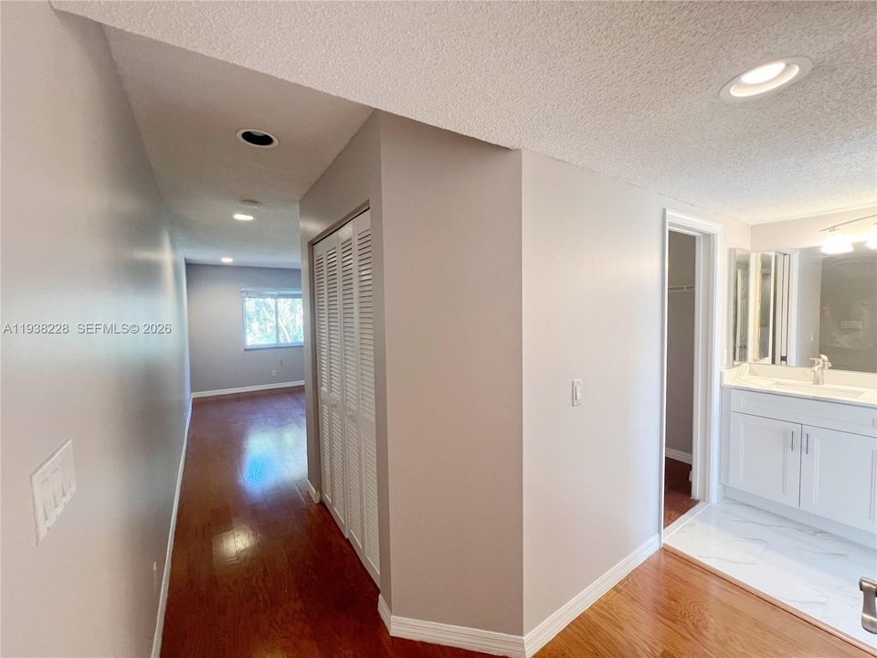 待售: $530,000 (3 贝兹, 2 浴室, 1695 平方英尺)