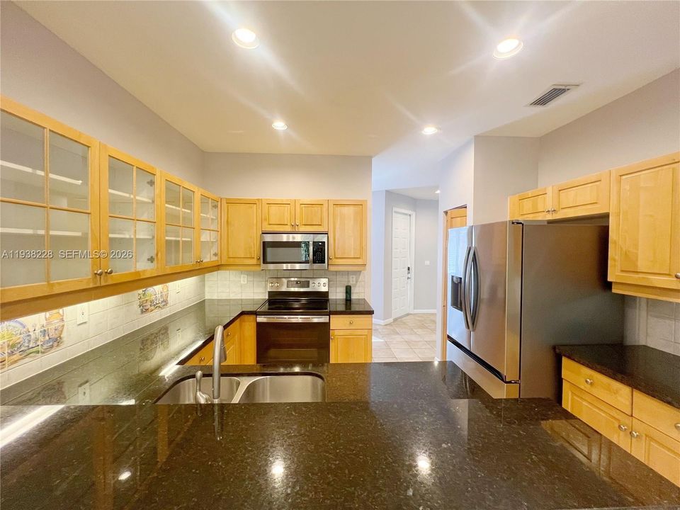 待售: $530,000 (3 贝兹, 2 浴室, 1695 平方英尺)