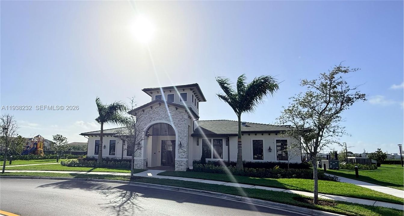 待售: $435,000 (3 贝兹, 2 浴室, 1483 平方英尺)