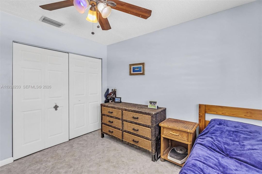 出租: $3,500 (2 贝兹, 2 浴室, 900 平方英尺)