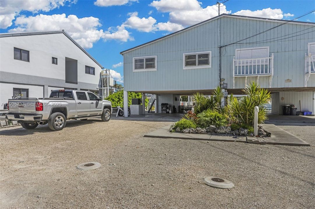 出租: $3,500 (2 贝兹, 2 浴室, 900 平方英尺)