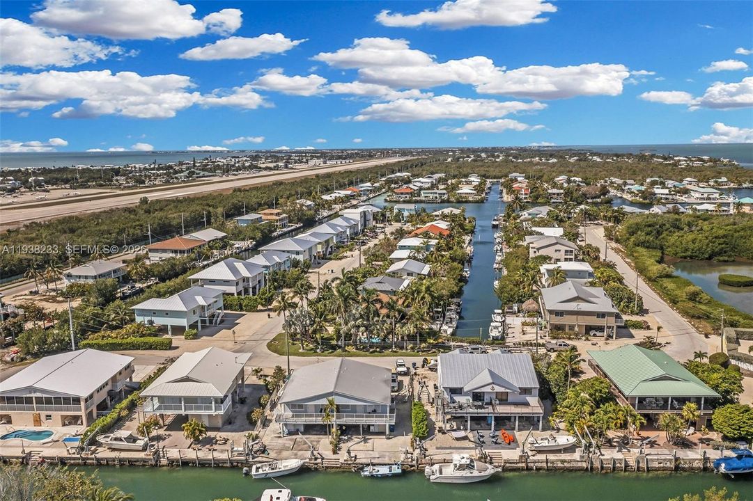 出租: $3,500 (2 贝兹, 2 浴室, 900 平方英尺)