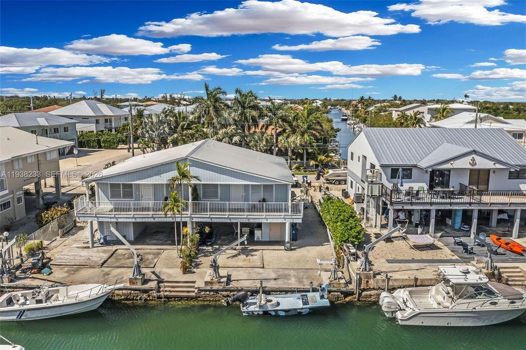 出租: $3,500 (2 贝兹, 2 浴室, 900 平方英尺)