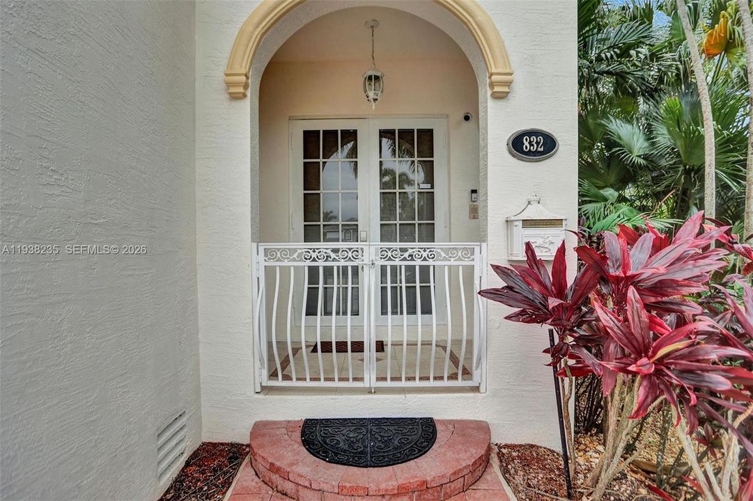 For Sale: $1,495,000 (4 beds, 4 baths, 3270 Square Feet)