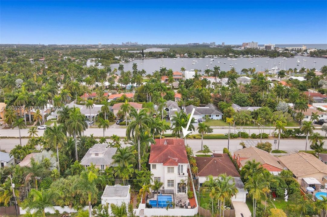 For Sale: $1,495,000 (4 beds, 4 baths, 3270 Square Feet)