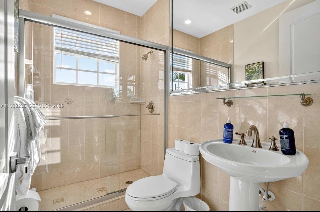 For Sale: $1,495,000 (4 beds, 4 baths, 3270 Square Feet)