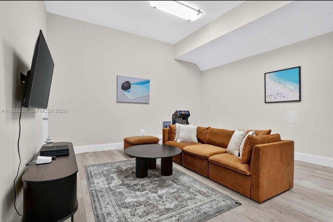 For Sale: $1,495,000 (4 beds, 4 baths, 3270 Square Feet)