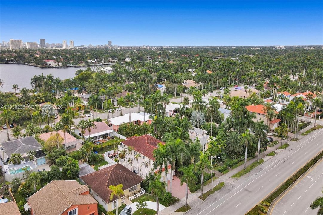 For Sale: $1,495,000 (4 beds, 4 baths, 3270 Square Feet)