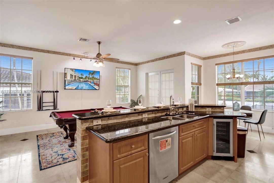 For Sale: $1,495,000 (4 beds, 4 baths, 3270 Square Feet)