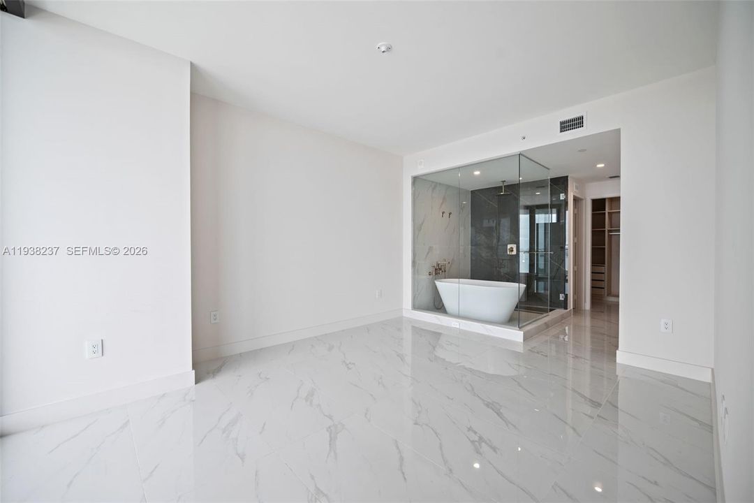 En Renta: $11,900 (3 camas, 3 baños, 0 Pies cuadrados)