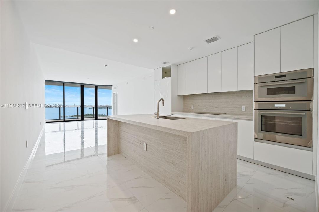 En Renta: $11,900 (3 camas, 3 baños, 0 Pies cuadrados)