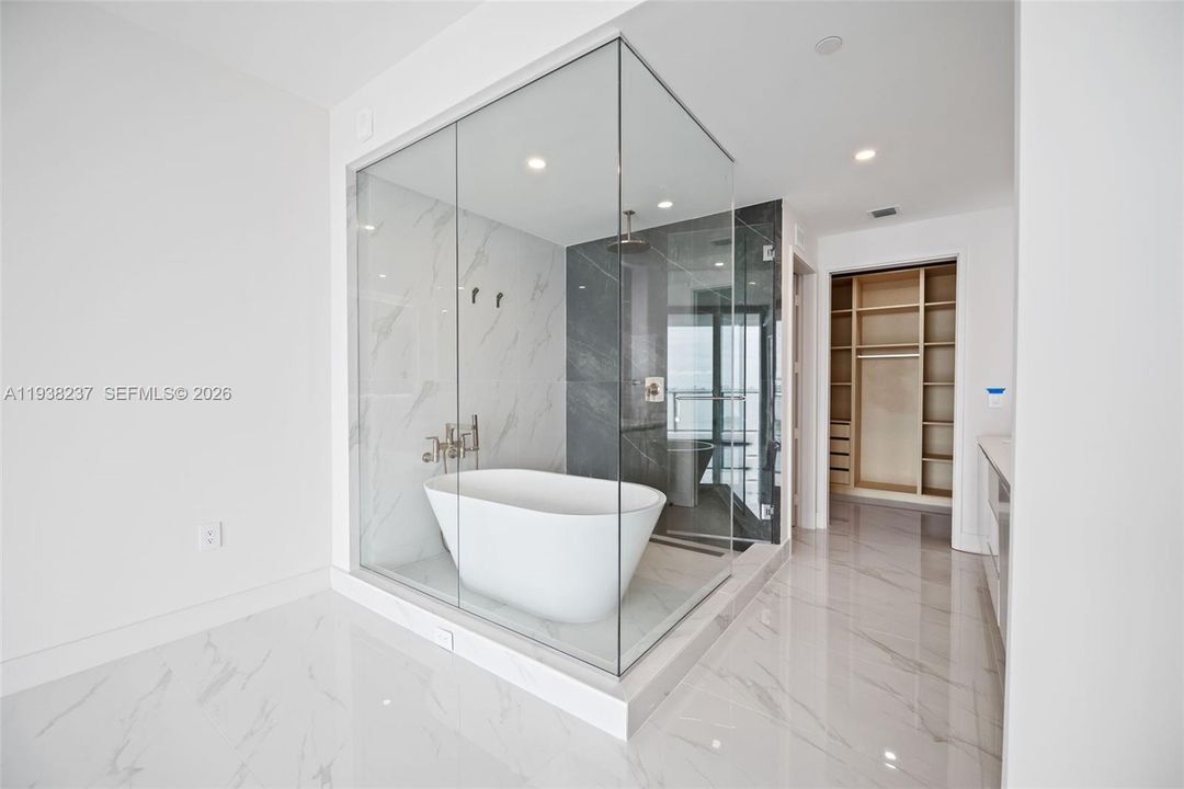 En Renta: $11,900 (3 camas, 3 baños, 0 Pies cuadrados)