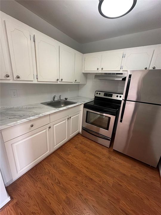 出租: $1,650 (1 贝兹, 1 浴室, 720 平方英尺)